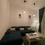 Nicole\'S Cozy Retreat